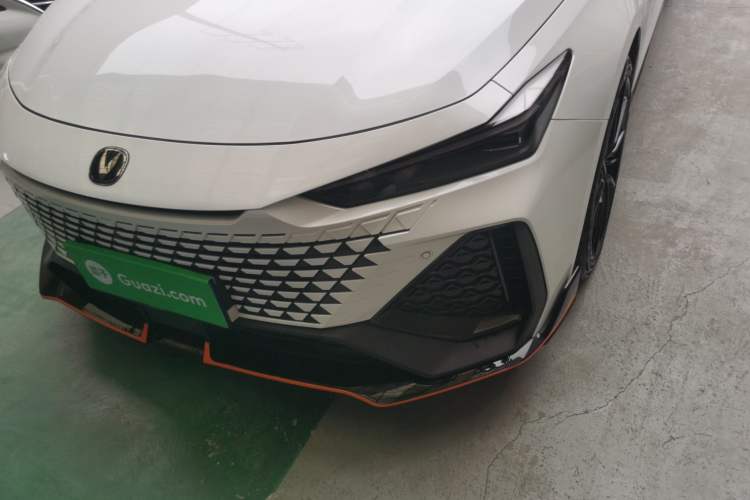 Used CHANGAN UNI-V 2023 2.0T Leading-Speed Edition