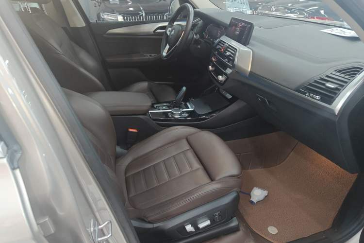 Used BMW iX3 2021 Leading Type
