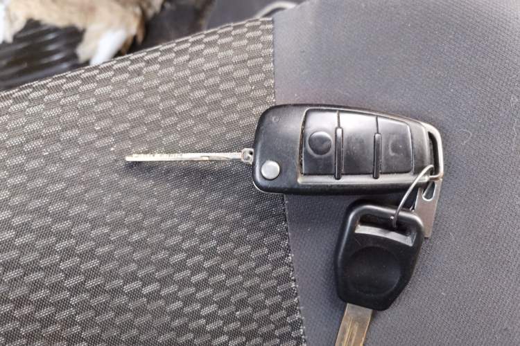 Used King Long Longyao 6 2022 Innovative Hang 38.64 kWh Van Series Vehicle Key