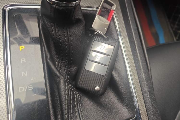 Used Roewe i6 2019 PLUS 1.6L CVT 4G Connected Flagship Deluxe Edition