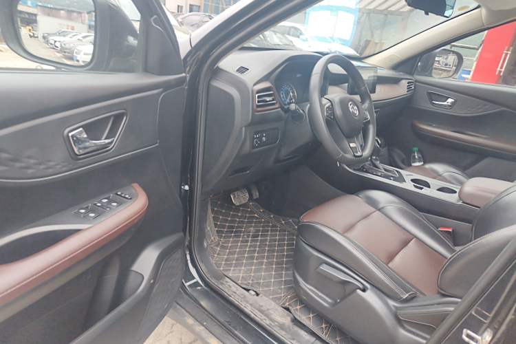 Used Dongfeng Fengon S560 2021 2.0L CVT Elite Version
