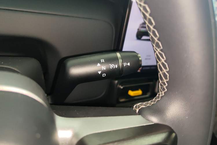 Used iCAR V23 2025 401 Two-Wheel Drive Intelligent Driving Version