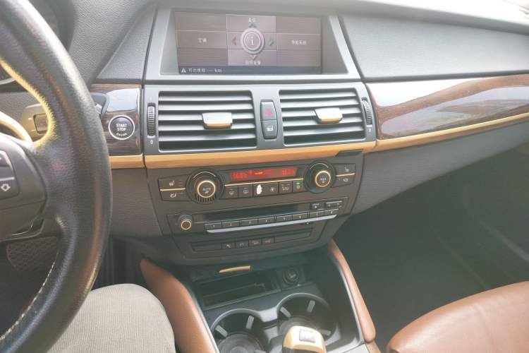 Used BMW X6 2009 xDrive50i
