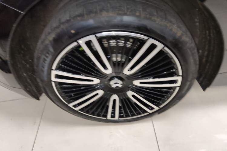 Used Nio ET9 2025 100kWh Signature Edition

