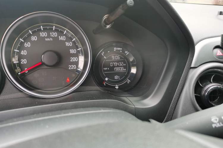 Used Honda XR-V 2015 1.8L EXi CVT Comfort Version