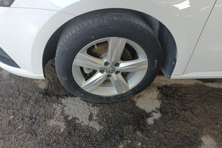 Used Volkswagen Lavida 2017 1.6L Automatic Fashion Edition
