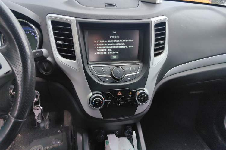 Used Changan CS35 2016 1.6L Manual Luxury Model China V Standard
