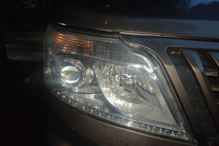 Used CHANGAN KAICHENG Ruixing M60 2019 1.5L Business Model China V Emission Standard 6-Seater 4G15S Right Front Headlight