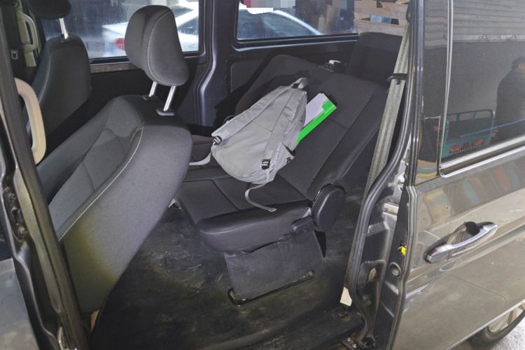 Used Jinbei Gold Hiace 2021 1.5L Passenger Vehicle Engineering Lion 6 Seats
