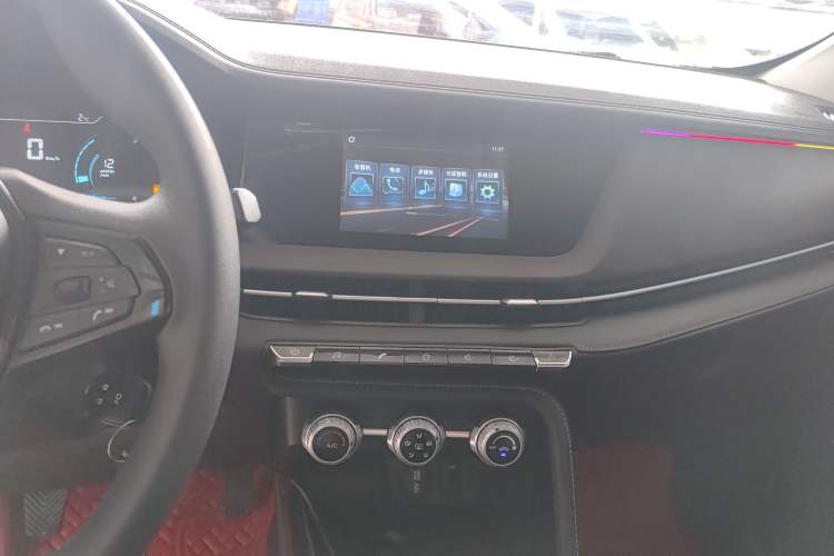 Used CHANGAN CS15 2019 1.5L Manual Entry-Level Version China VI Standard Audio And AC Panel