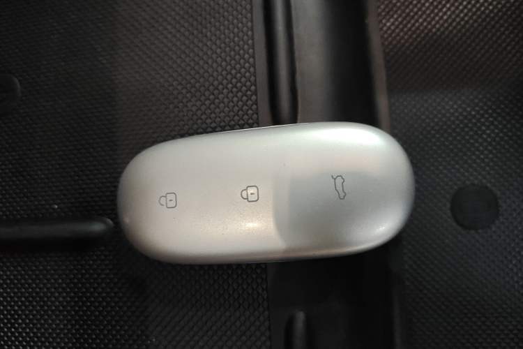 Used Li Auto L8 2023 Max model Vehicle Key