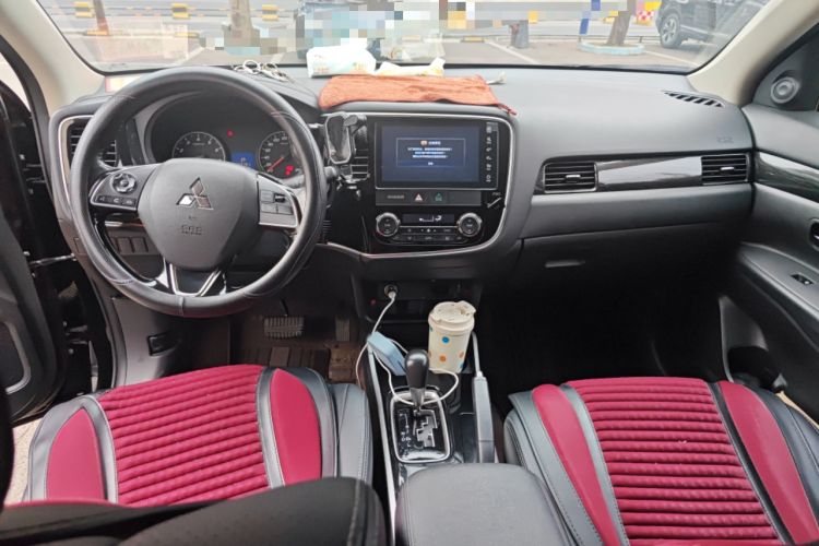 Used Mitsubishi Outlander 2018 2.0L Two-Wheel Drive Glory Edition 5 Seats