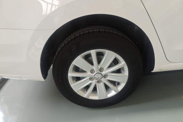 Used Volkswagen Jetta 2017 1.4L Manual Fashion Edition
