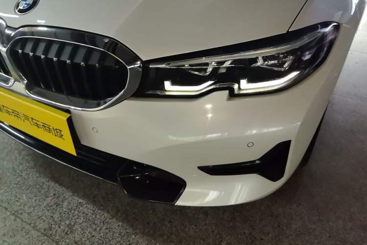 Used BMW 3 Series 2020 320i Sport Package
