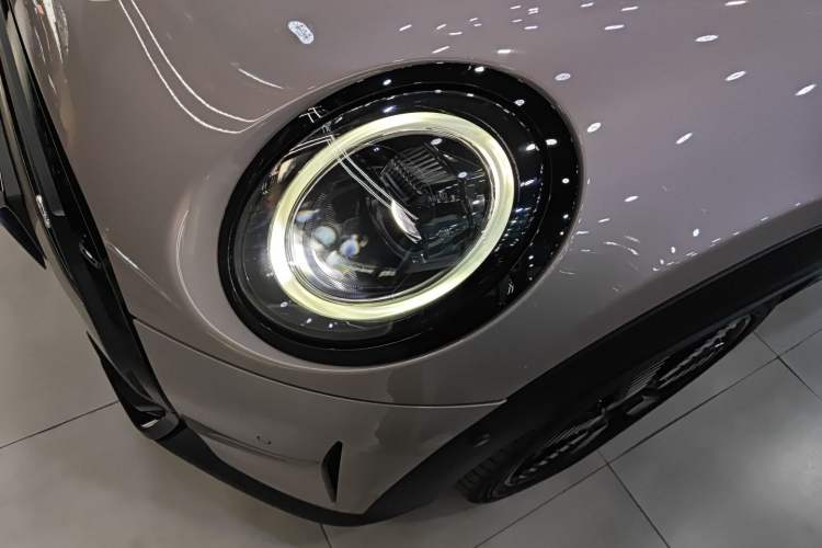 Used MINI 2023 2.0T COOPER S Artist