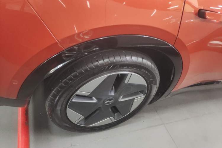 Used ONVO L60 2024 60 kWh All-Wheel Drive