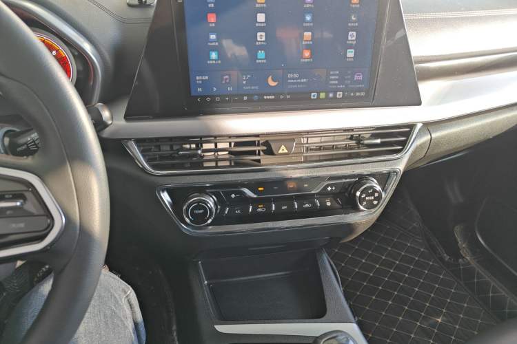 Used Soueast DX5 2019 1.5L Manual Luxury Version
