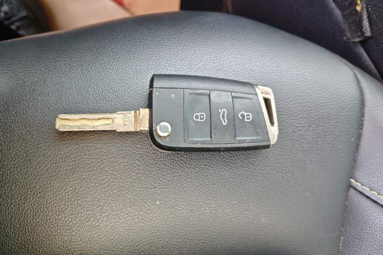 Used Volkswagen Lamando 2019 280TSI DSG Comfort Edition China VI standard Vehicle Key