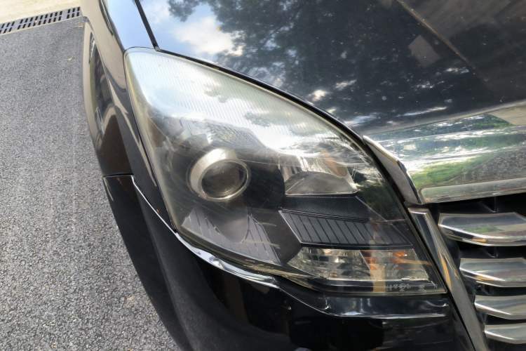 Used Haval H5 Classic 2013 ZhiZun Edition Green Silence 2.0T Manual Two-Wheel Drive Progressive Model