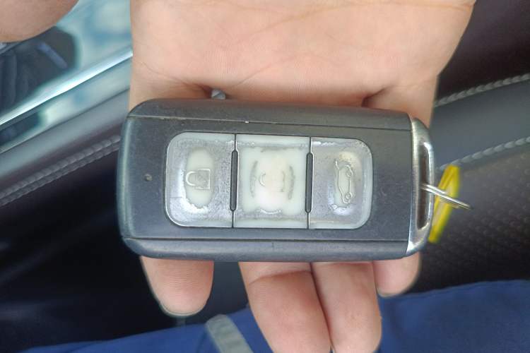 Used Dongfeng Fengon 580 2017 1.5T CVT Smart Connectivity Model
