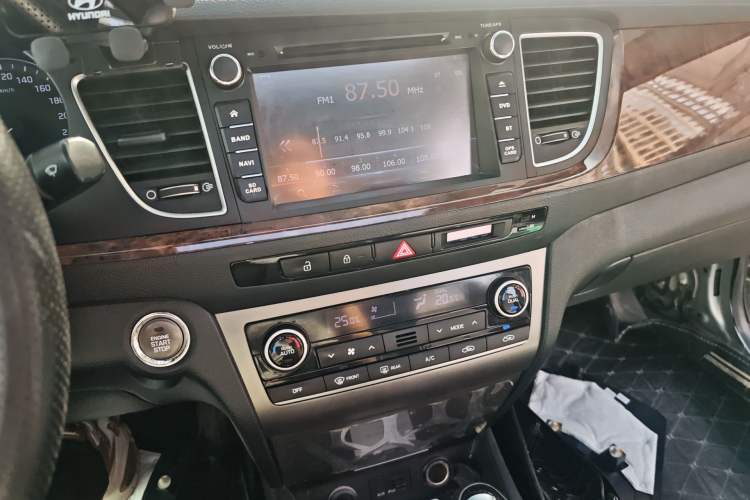 Used Hyundai Mistra 2014 1.8L Automatic Deluxe DLX Model