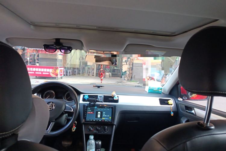 Used Skoda Rapid Spaceback 2018 1.6L Automatic Comfort Edition
