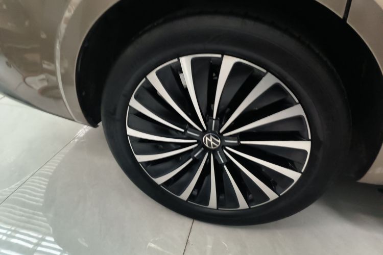 Used Volkswagen Viloran 2023 380TSI Prestige Edition
