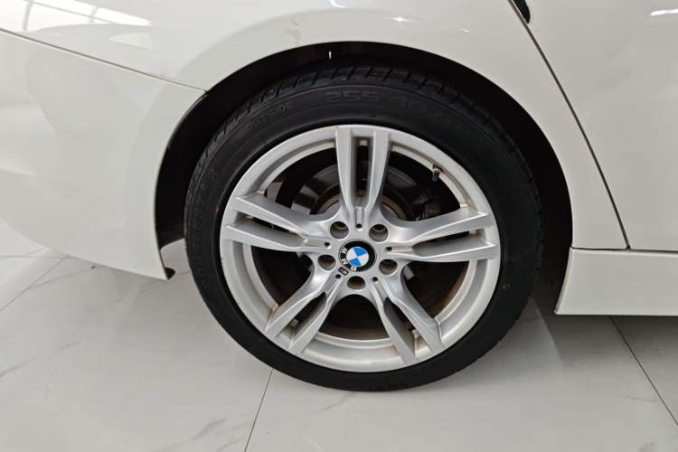 Used BMW 3 Series 2017 320Li Fashion Model
