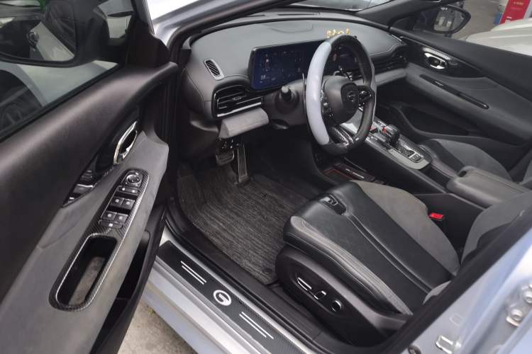 Used GAC Trumpchi EMPOW 2023 400T Automatic R MAX
