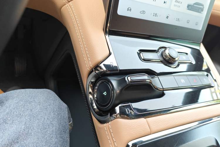 Used Nio ES8 2020 415 km Range 7-Seater Version
