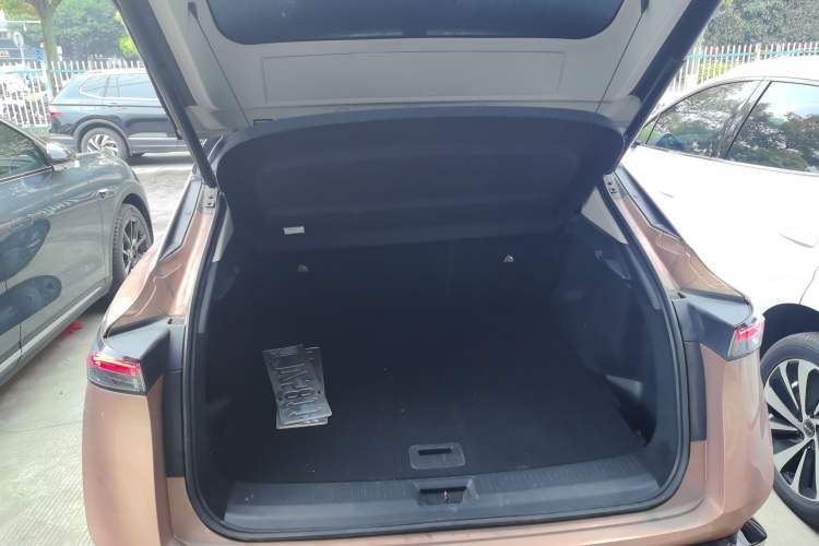 Used Nissan ARIYA 2022 Two-Wheel Drive Long Range Top-Tier Version Trunk