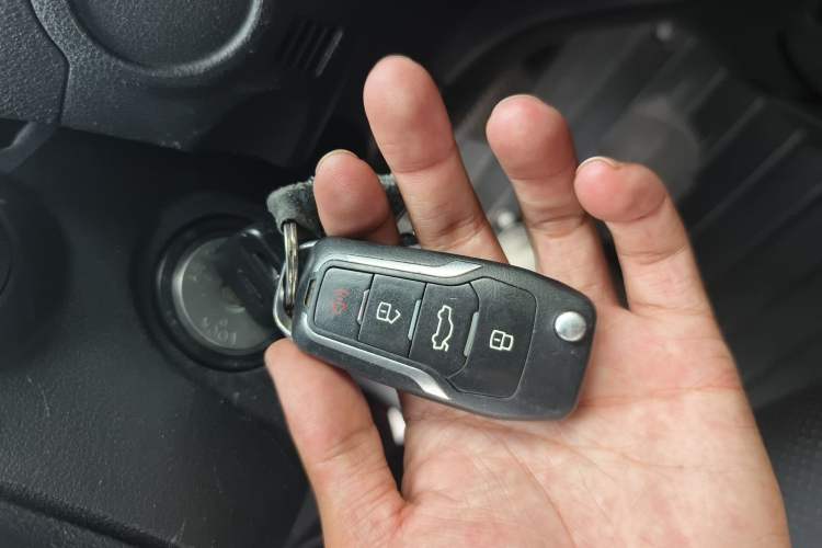 Used Nissan March 2010 1.5L Automatic Easy-Style Version Vehicle Key
