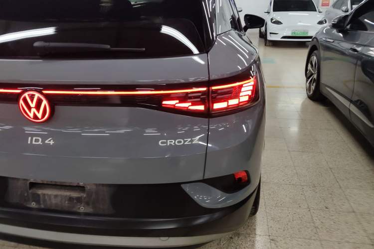 Used Volkswagen ID.4 CROZZ 2021 Long-Range Lite PRO Two-Wheel Drive Version
