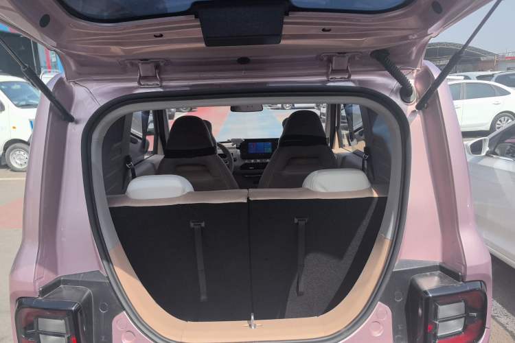 Used Geely Galaxy Panda 2024 Panda Mini 200km Endurance Bear Trunk