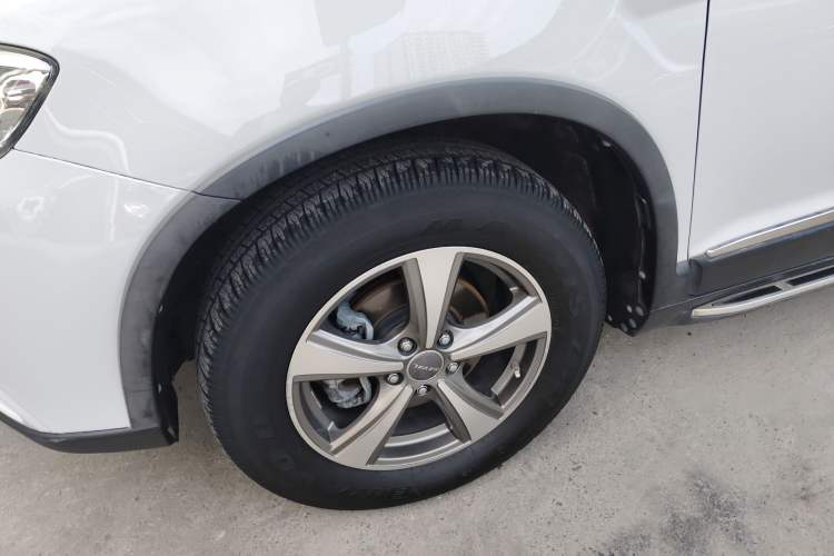 Used Haval H6 2015 Revised Version Sport Edition 1.5T Manual Transmission Two-Wheel Drive Elite Grade
