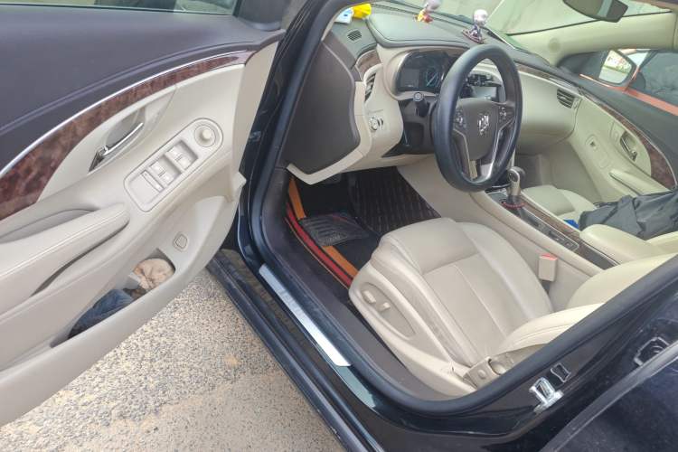 Used Buick LaCrosse 2013 2.4L SIDI Leading Comfort Version
