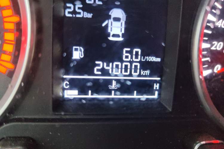 Used FORTHING SX6 2023 1.6L Manual Comfort Model
