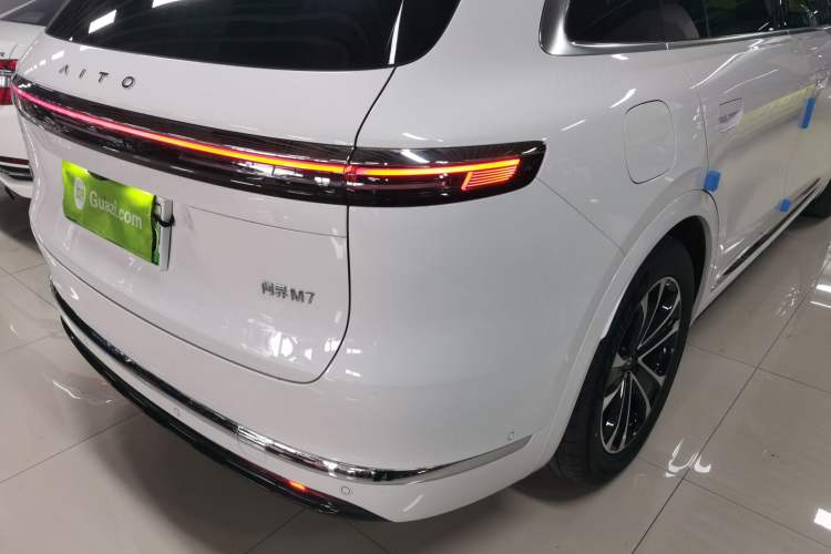 Used Hima AITO M7 2026 Model Range-Extending Max All-Wheel Drive 5-Seater Version
