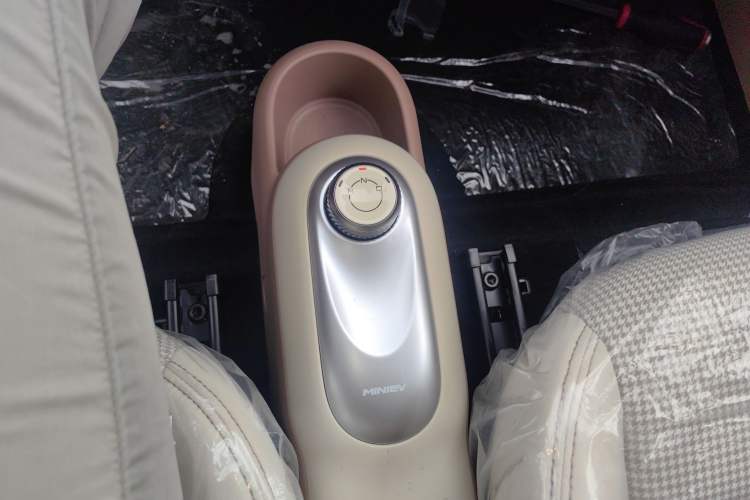 Used Wuling Hongguang MINIEV 2025 Four-Door Version Advanced Edition