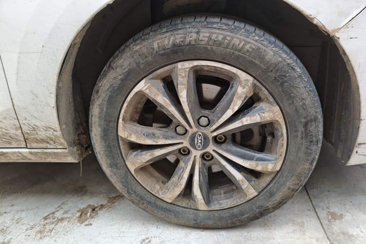 Used JAC Group Refine R3 2018 1.6L Manual Luxury Sunroof Model