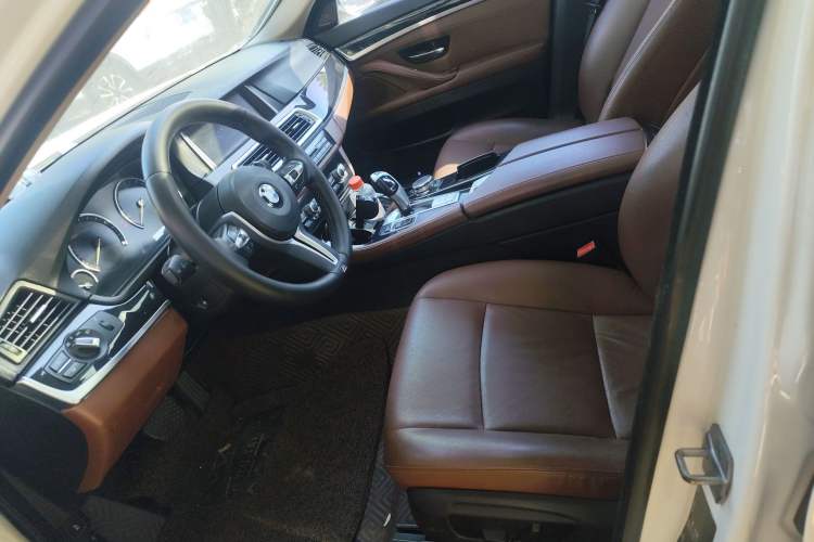 Used BMW 5 Series 2014 520Li Elegant Model