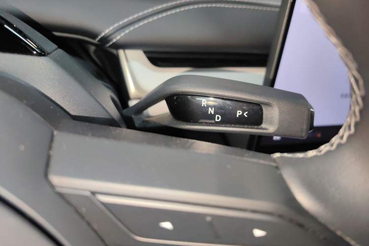 Used Xiaomi Auto SU7 2024 Four-Wheel Drive Ultra-Long Range Advanced Intelligent Driving Max Edition
