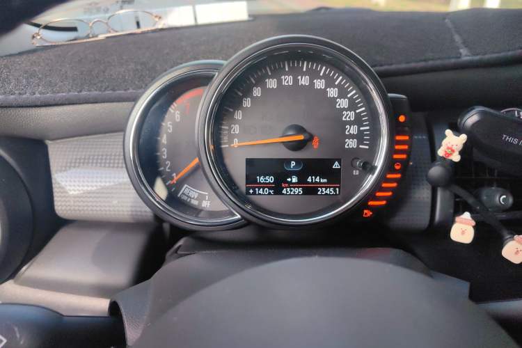 Used MINI 2015 1.5T COOPER Fun Five-Door Edition
