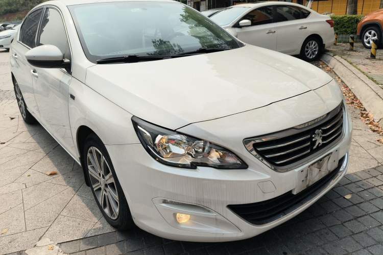 Used Peugeot 408 2015 1.2T Automatic Luxury Edition Front Right 45 Deg