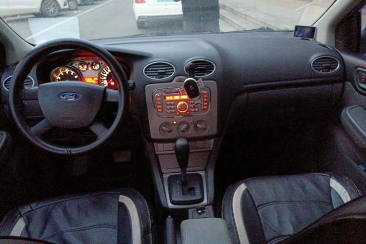 Used Ford Focus 2013 Hatchback Classic 1.8L Automatic Base Model