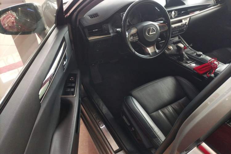 Used Lexus ES 2015 200 Elite Edition