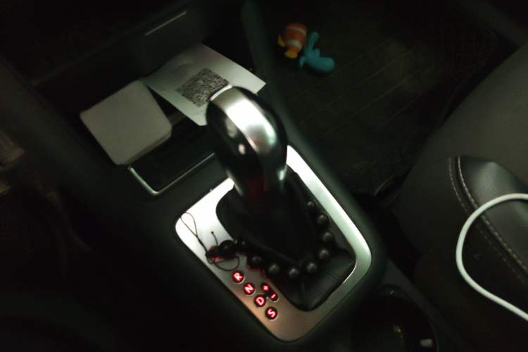 Used Volkswagen Tiguan 2015 1.8TSI Automatic Two-Wheel Drive Trend Edition Gear Lever