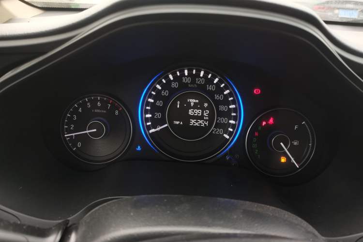 Used Honda Crider 2013 1.8L automatic luxury edition