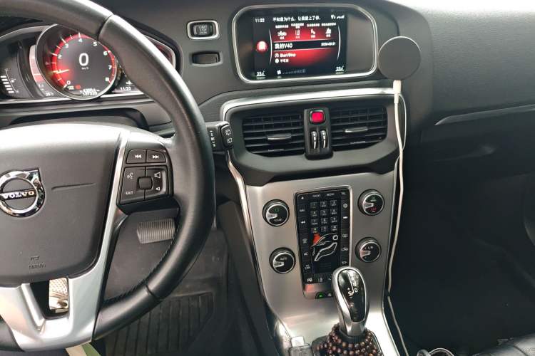 Used Volvo V40 2017 T3 Zhiya Edition