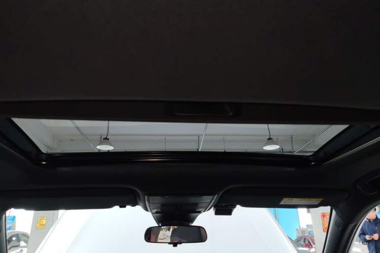 Used Honda Civic 2022 240TURBO CVT Dynamic Edition Headliner